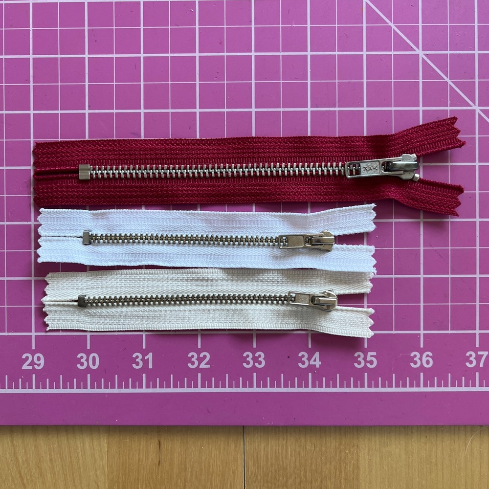 Lot of 3 metal teeth zippers
